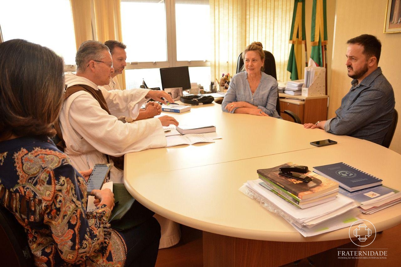 Frei Luciano difunde o trabalho missionário em Porto
