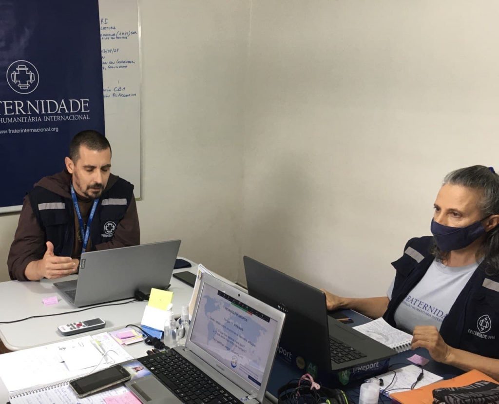 Círculos de Hospitalidade recebe capacitação sobre o Manual Esfera